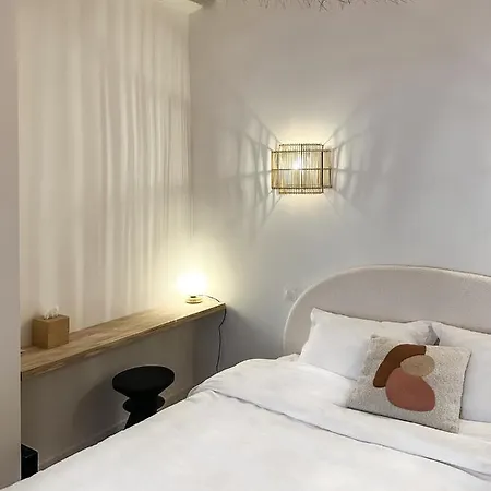 Canettes Deluxe Appartamento Parigi